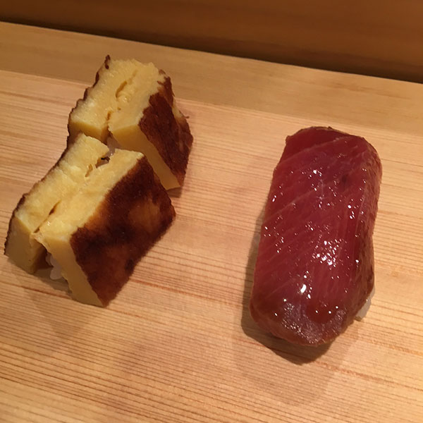 egg and tuna sushi